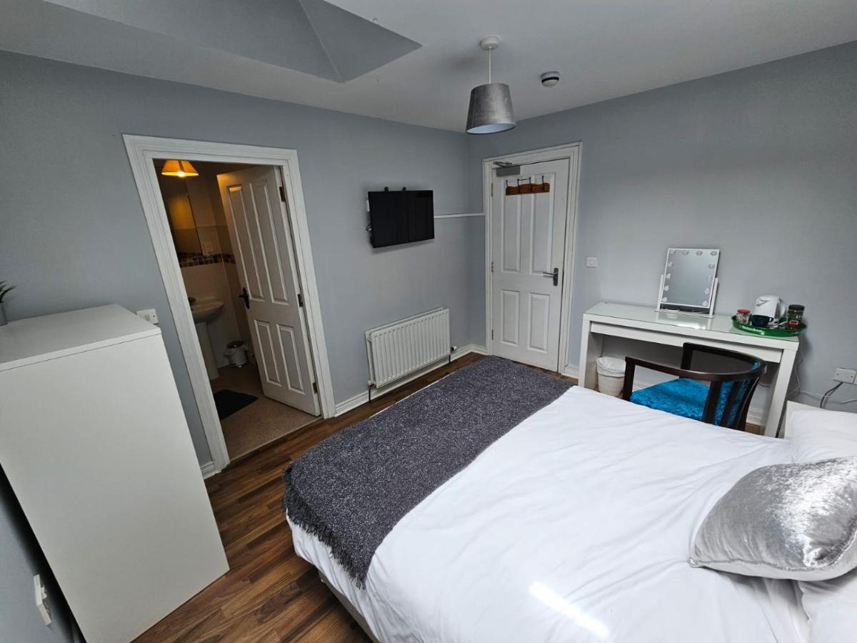 Laverty'S - The Black Bull Inn Randalstown Extérieur photo